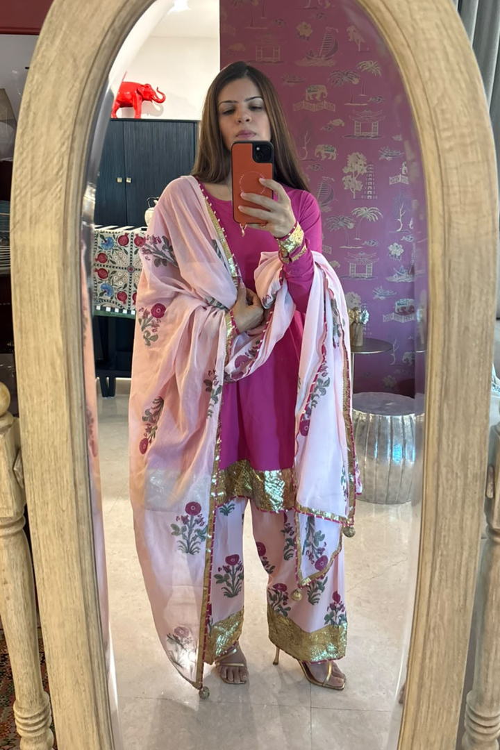 Boota Short gulaabo kurta with farshi and dupatta (Set of 3)