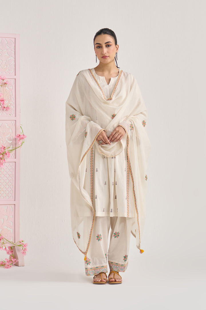 Chikankari summer 26" kora Chikankari dupatta only