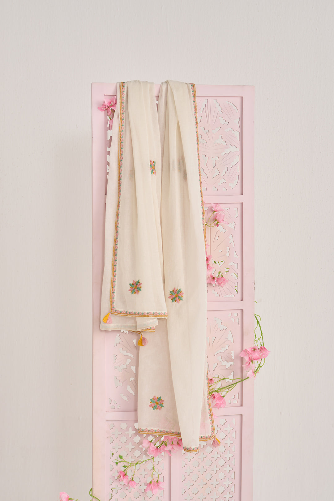 Chikankari summer 26" kora pintuck kurta with salwar and dupatta ( set of 3 )