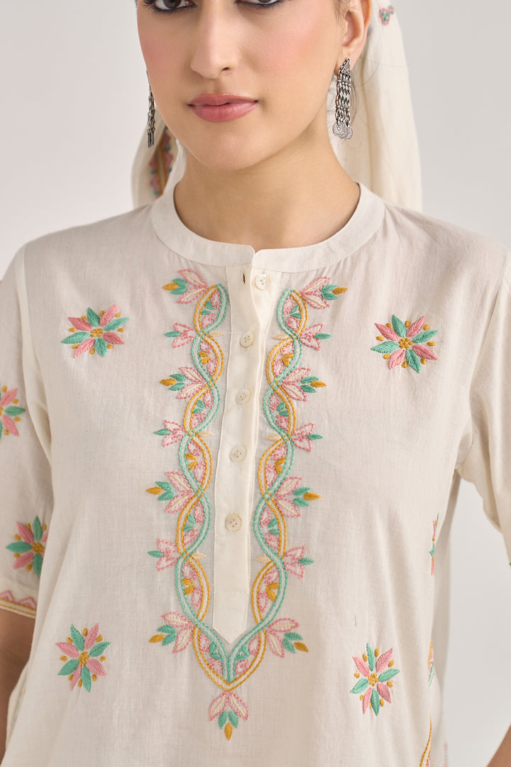 Chikankari summer 26" kora Short kurta with flared palazzo (set of 2)