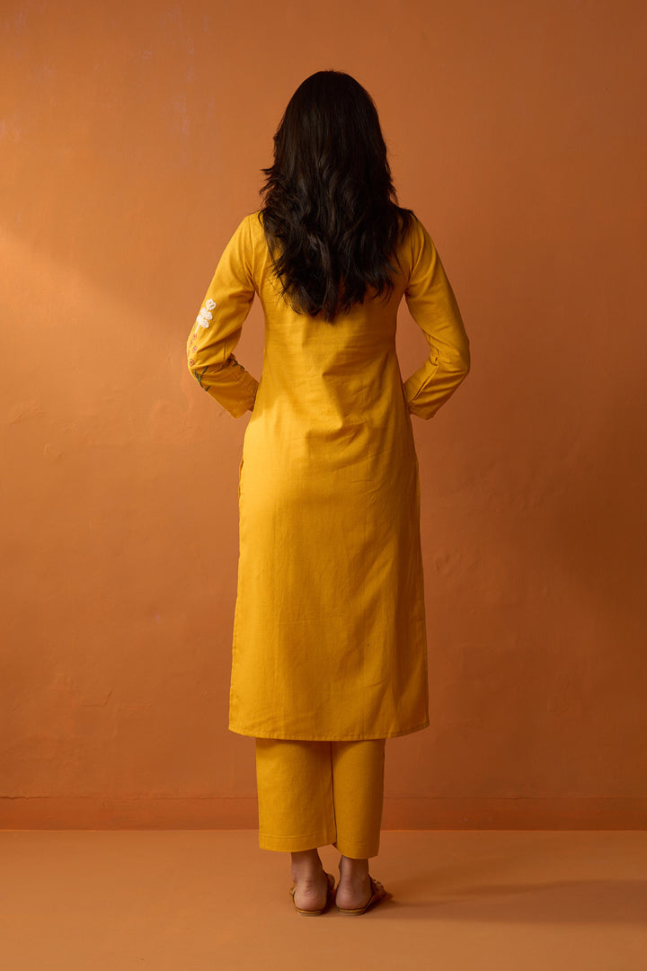 Handcrafted Chikankari Mustard co ored set