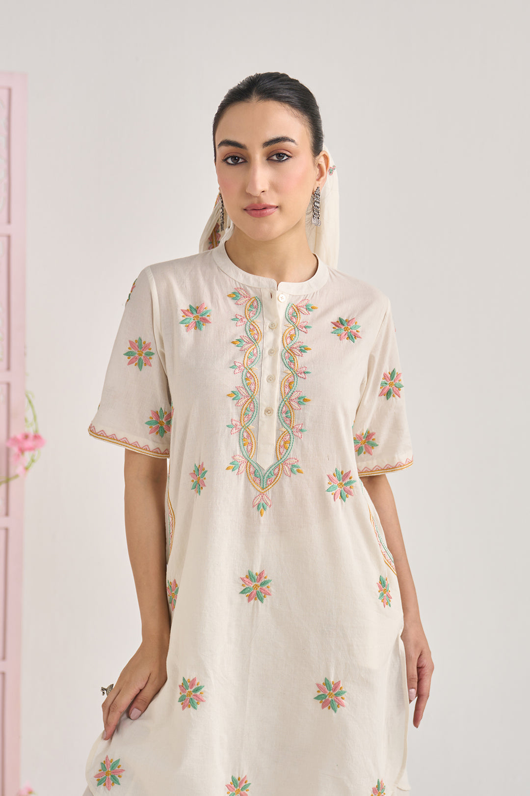 Chikankari summer 26" kora Short kurta with flared palazzo (set of 2)