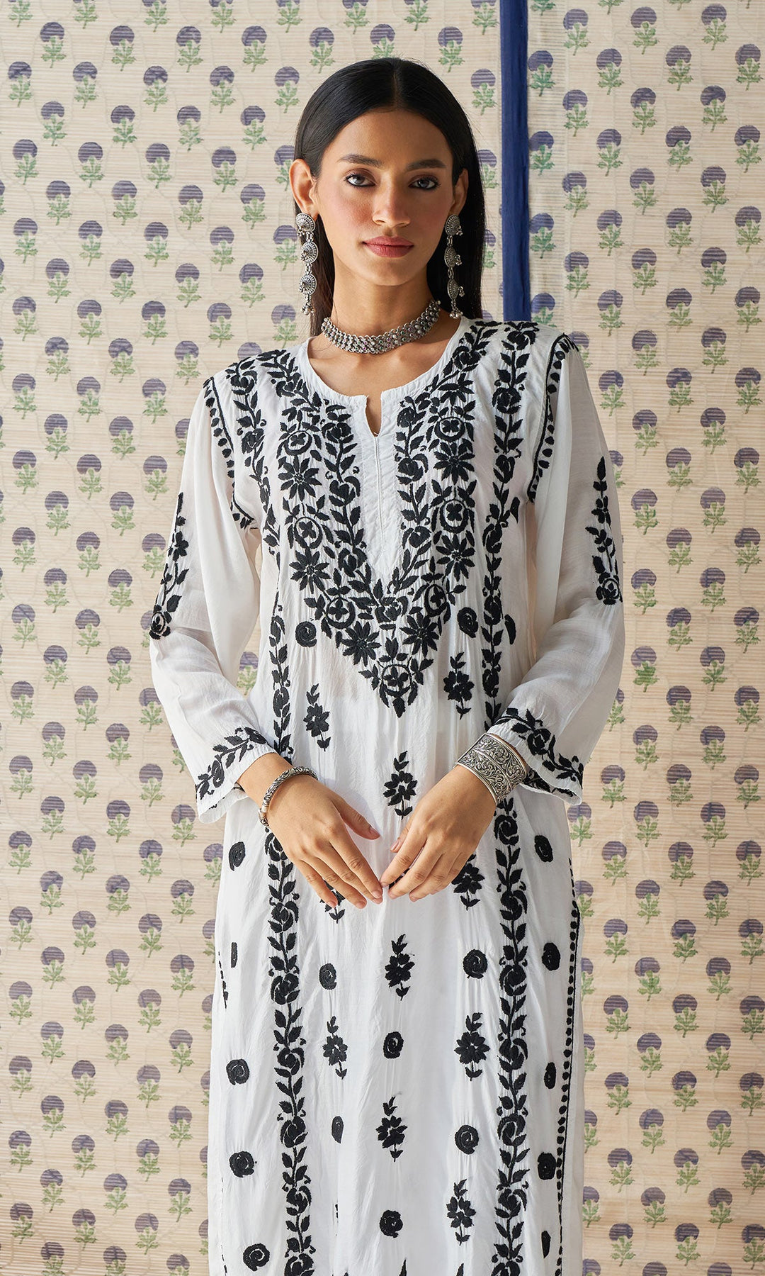 Handcrafted Chikankari White Straight Kurta
