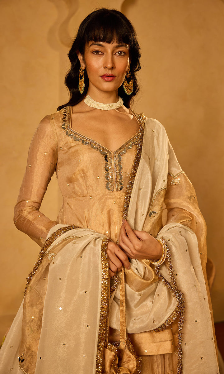 Dilbaro Tissue Ivory and Gold Tissue Lehenga with Kurta and Dupatta (set of 3)