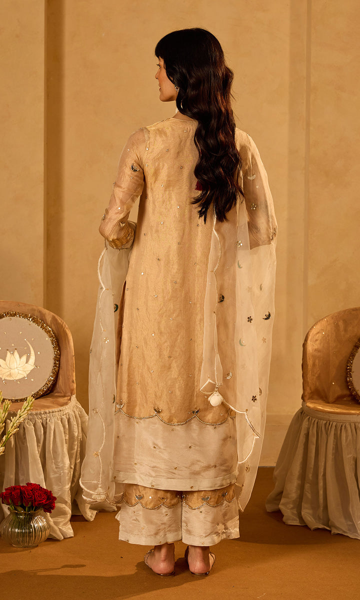 Dilbaro Tissue Gold Tissue Straight Kurta with Palazzo Ivory Dupatta (set of 3)