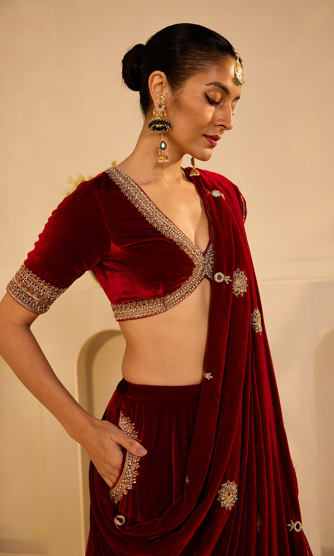 Dilbaro mughals red embroidered lehenga with blouse and shawl (set of 3)