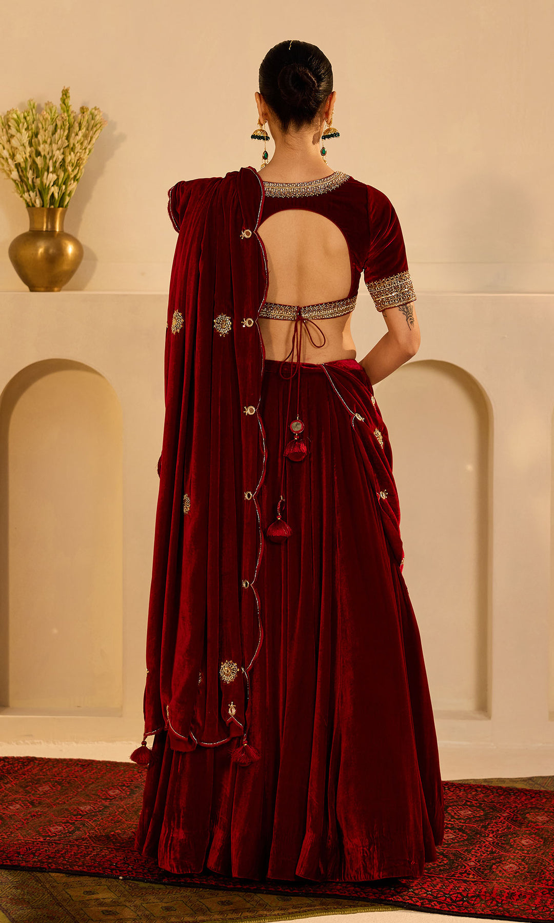 Dilbaro mughals red embroidered lehenga with blouse and shawl (set of 3)