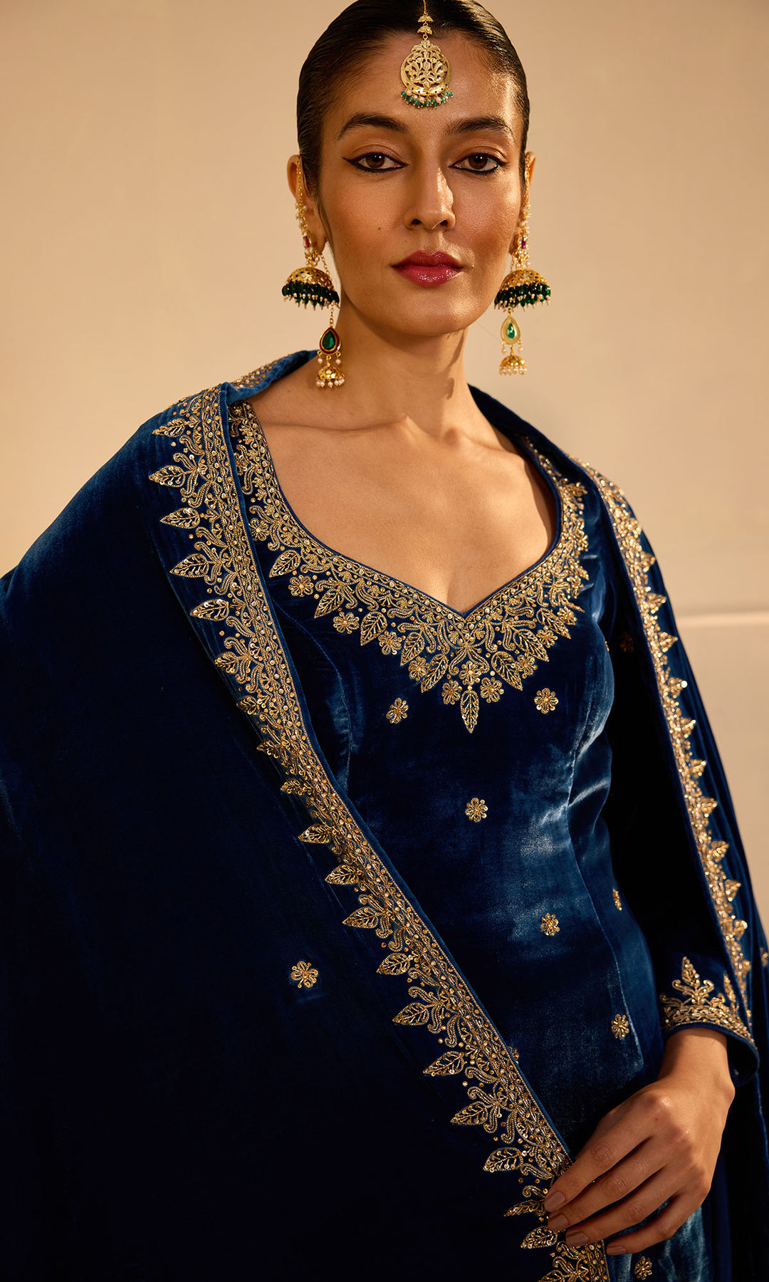 Dilbaro mughals sapphire blue embroidered sharara set with shawl (set of 3)