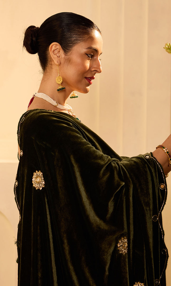 Dilbaro Mughals Olive Green Scalloped Shawl