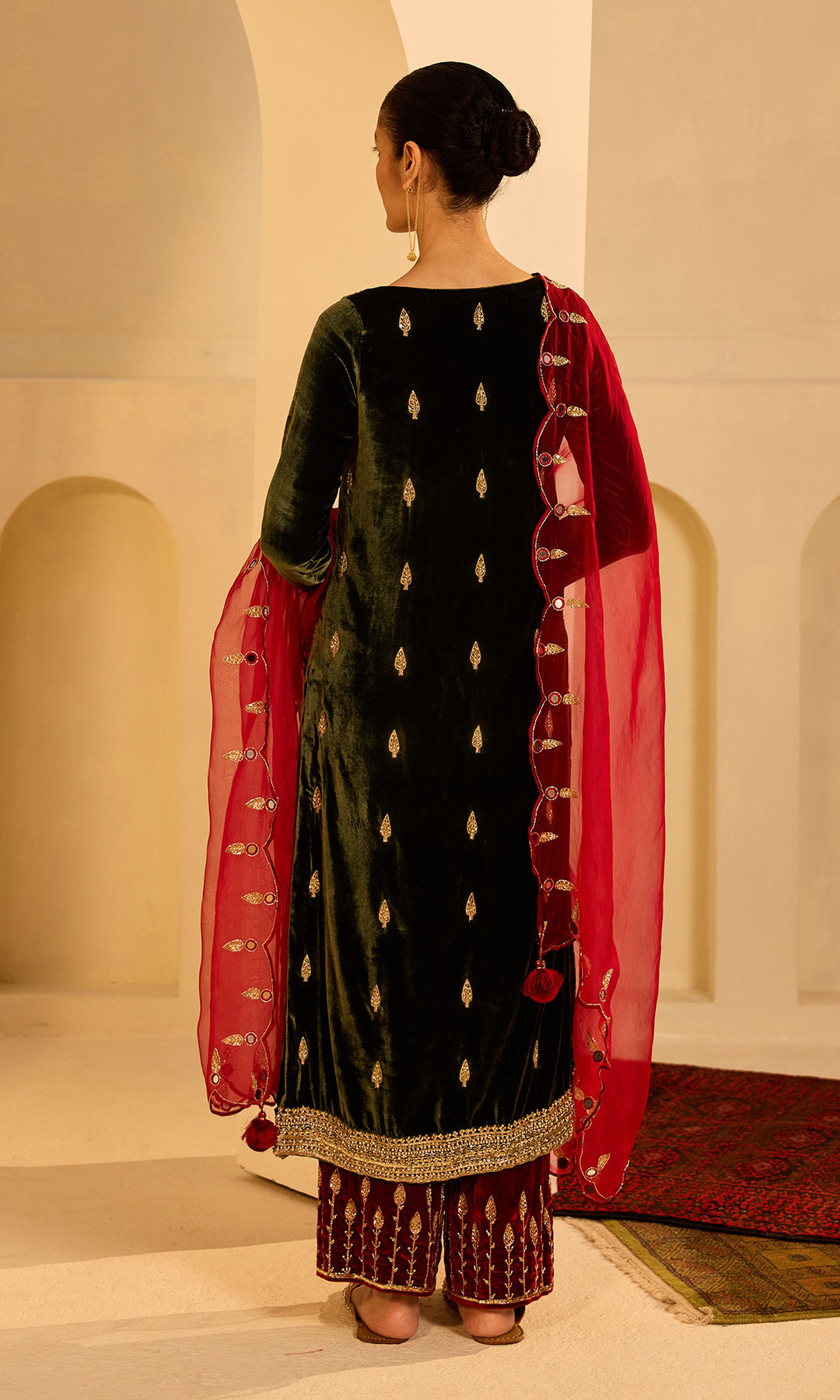 Dilbaro mughals olive green straight kurta with red palazzo and dupatta (set of 3)
