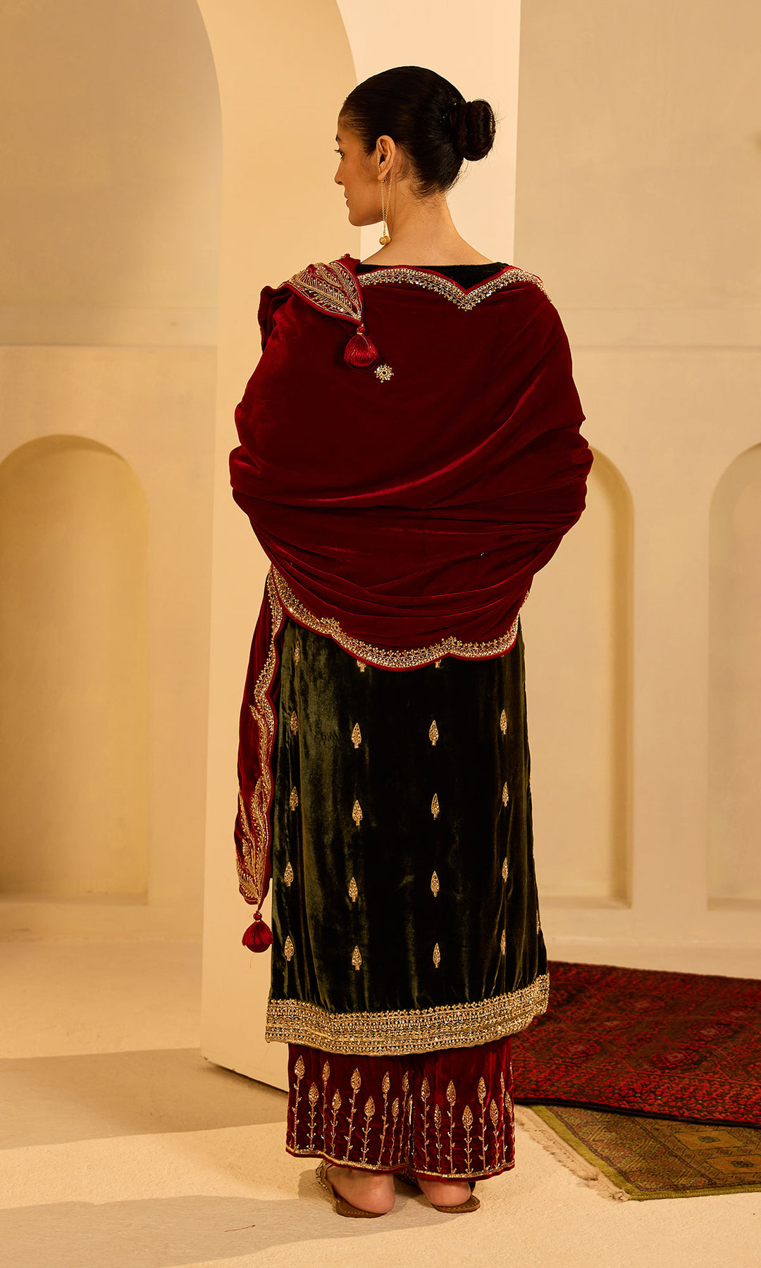 Dilbaro mughals olive green straight kurta with red palazzo and shawl (set of 3)