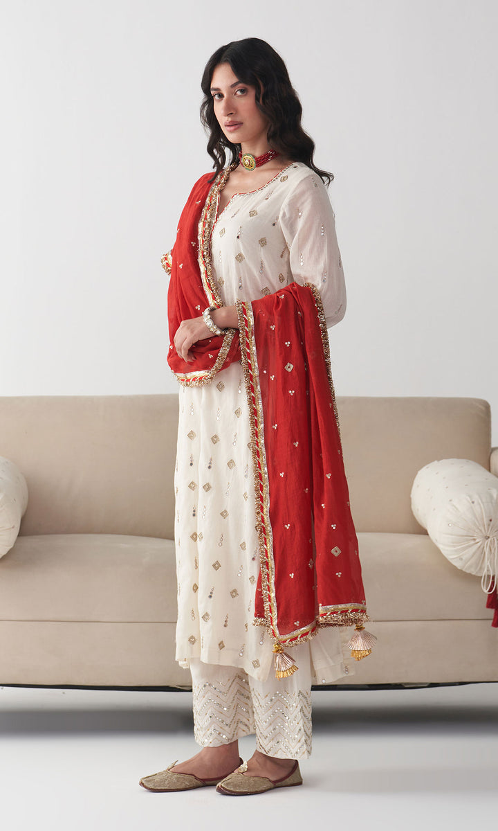 Ishq off white straight kurta with palazzo and dupatta ( set of 3)