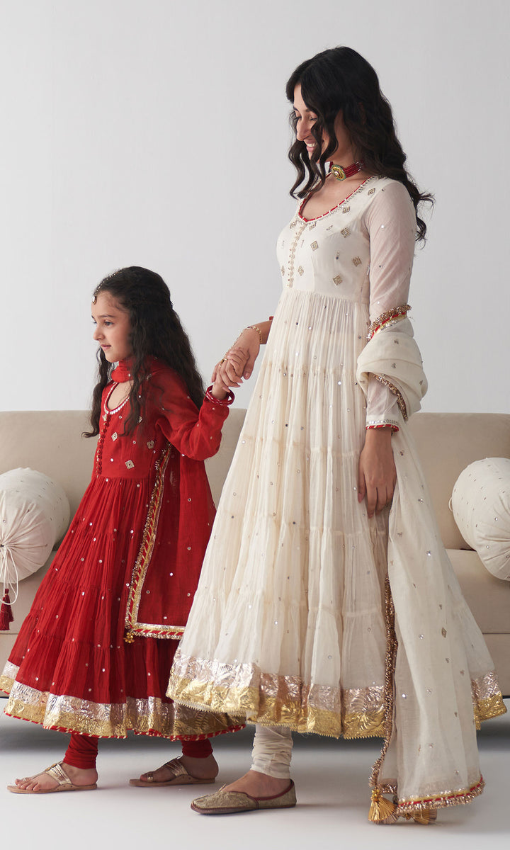 Ishq Off White Tiered Anarkali with Chooridar and Dupatta ( Set of 3)