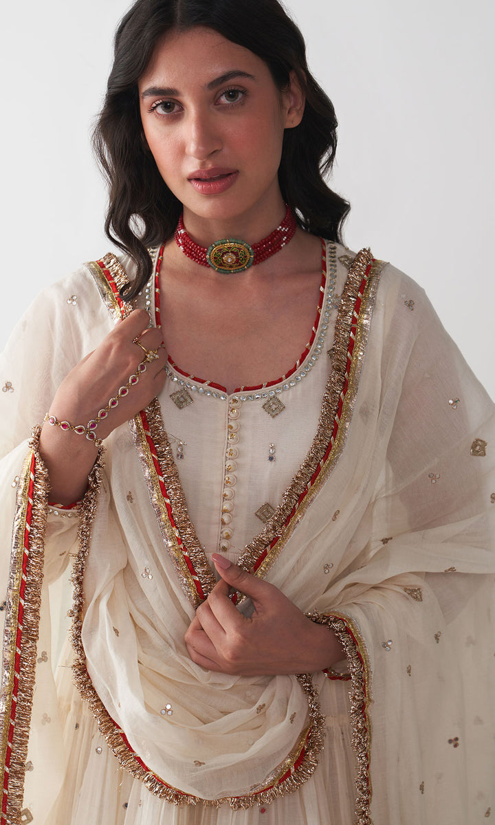 Ishq Off White Tiered Anarkali with Chooridar and Dupatta ( Set of 3)