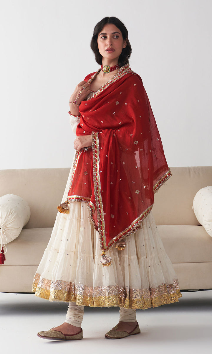 Ishq Off white Tiered anarkali with chooridar and red dupatta ( set of 3)