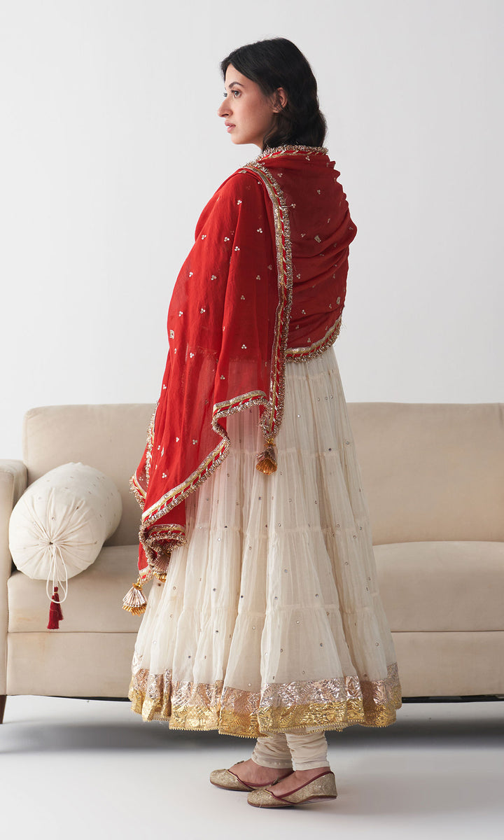 Ishq Off white Tiered anarkali with chooridar and red dupatta ( set of 3)