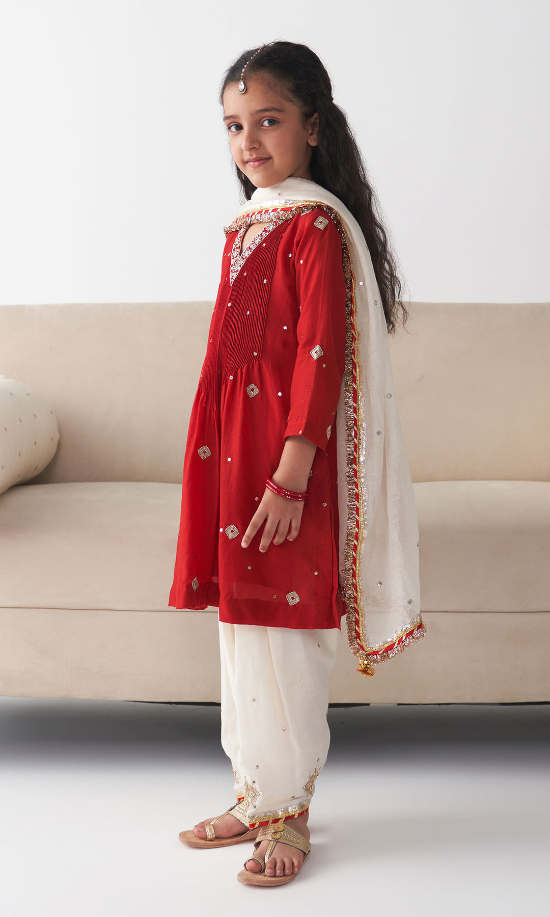 Ishq Red pintuck kurta with off white salwar and dupatta (set of 3)