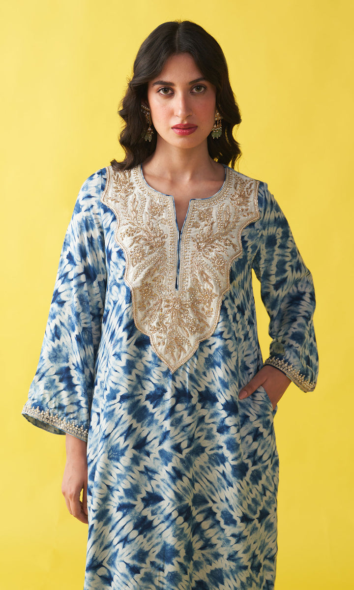 Gulzaar Indigo Blue shibori Hand Embroidered Kaftan Set (set  of 2)