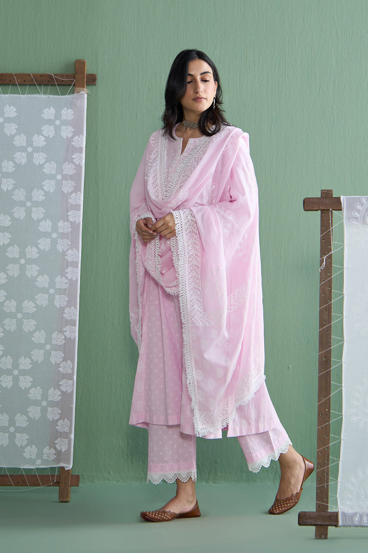 Chhaya Vol 2 Pink Paisley dupatta