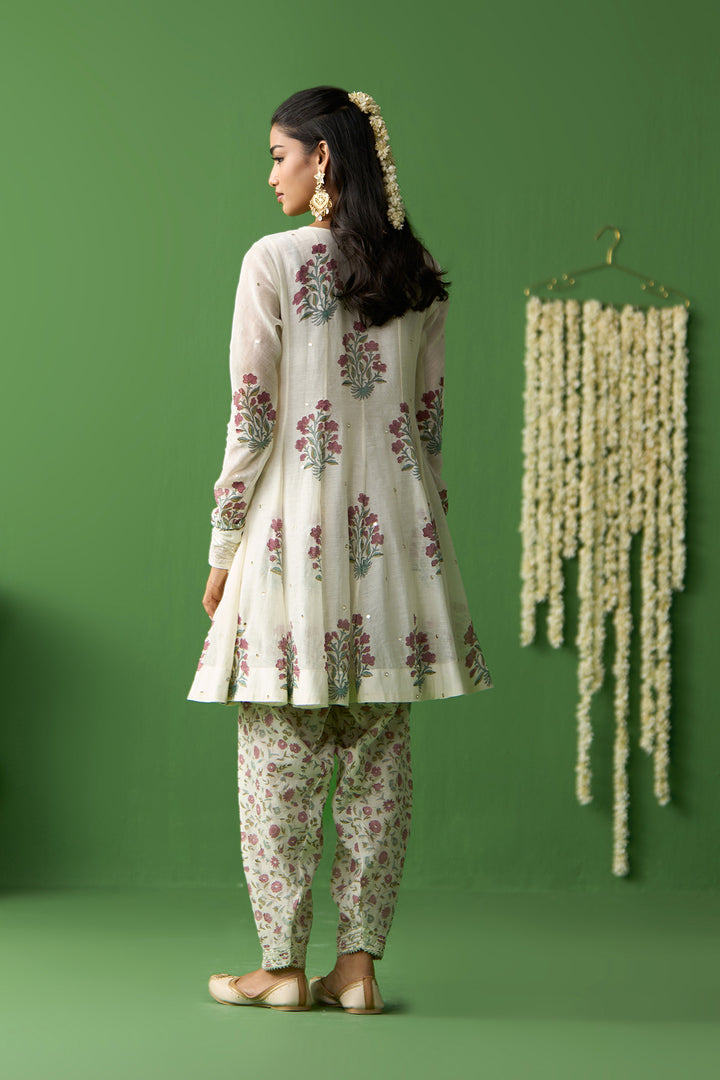 Gulnaar Ivory Block printed short kurta with salwar and dupatta ( set of 3)