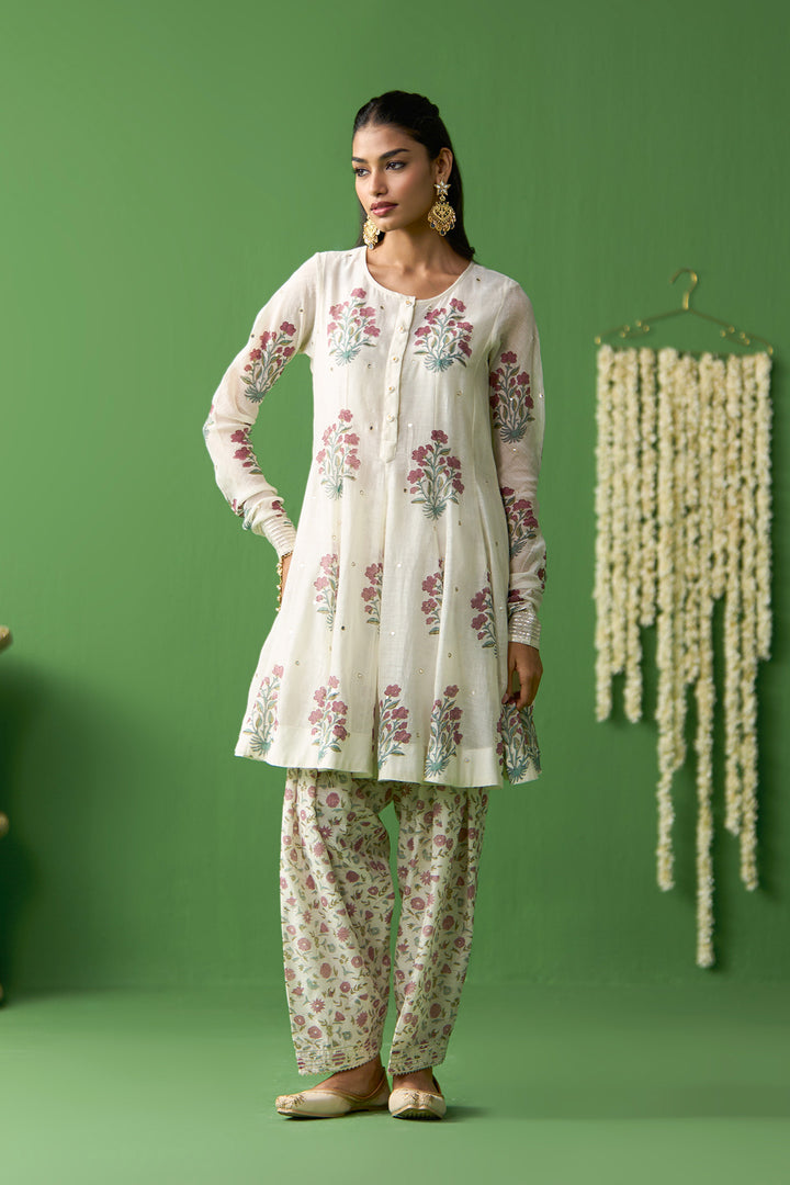 Gulnaar Ivory Block printed short kurta with salwar and dupatta ( set of 3)