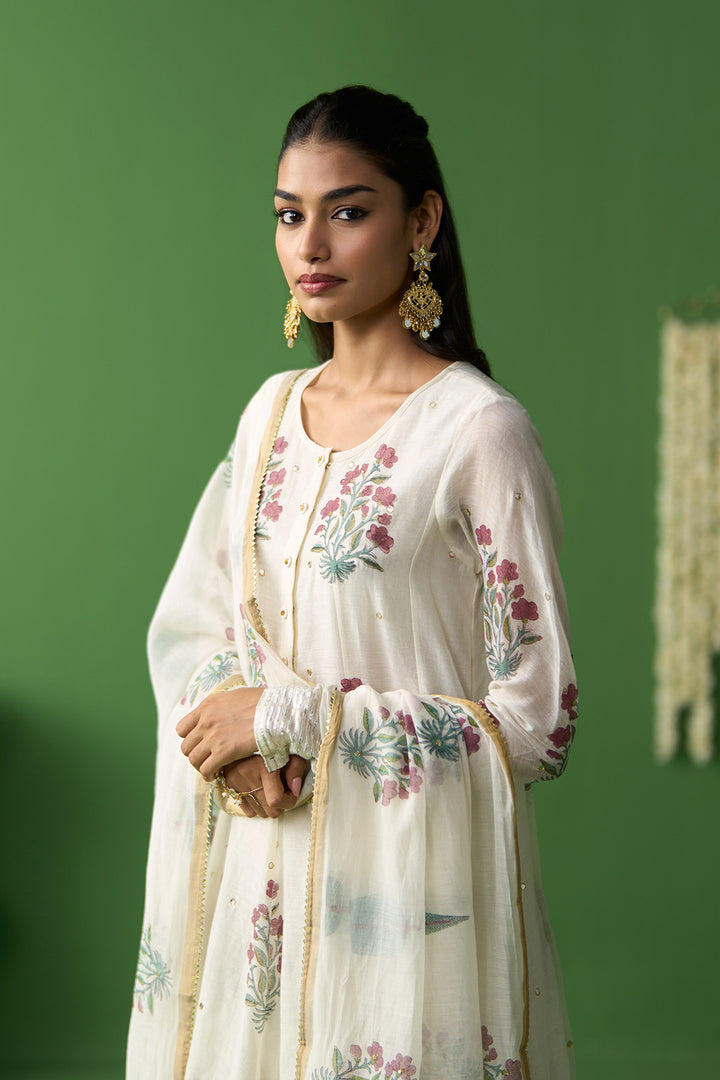 Gulnaar Ivory Block printed short kurta with salwar and dupatta ( set of 3)