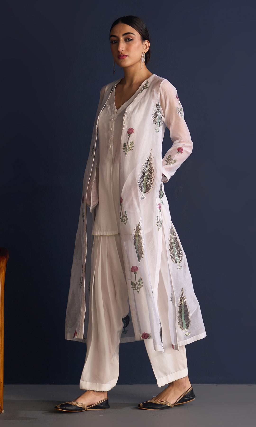 Rasiya White Short Kurta With Salwar And Foil Block Printed Jacket (Set Of 3)