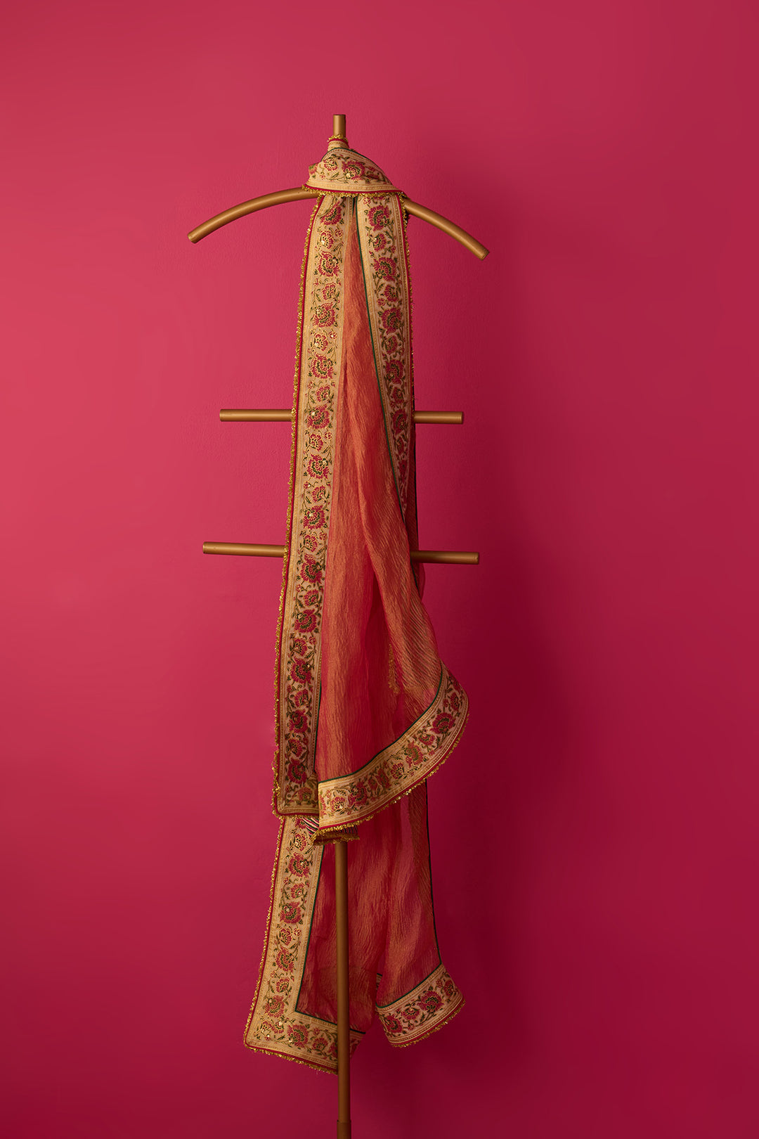 Nur pink crush tissue block printed border dupatta