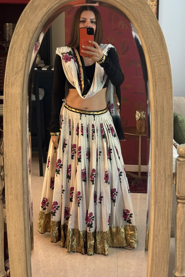 Boota Phool Gota Skirt Set (Set of 3)