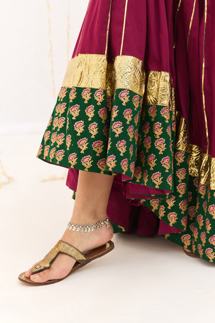 Jameela Block printed Pink lehenga with green choli and dupatta (set of 3)