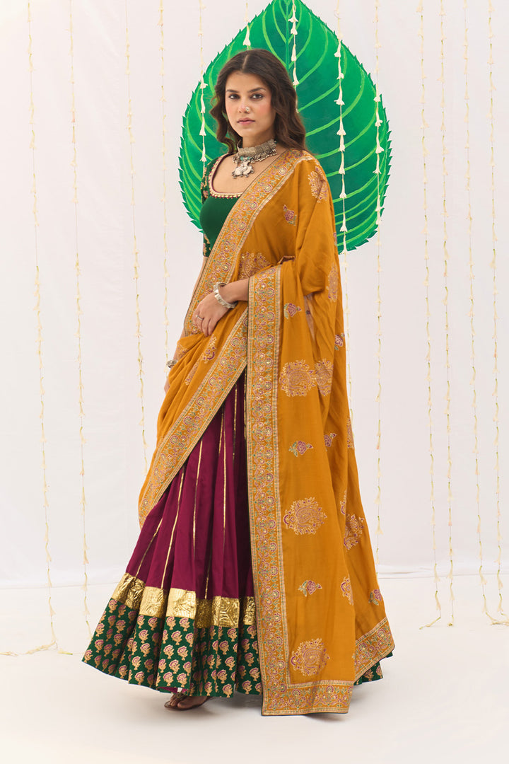 Jameela Block printed Pink lehenga with green choli and dupatta (set of 3)