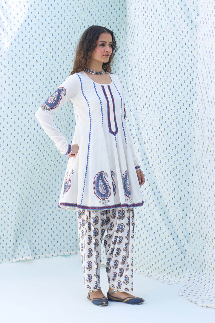 Mehraz kora hand block printed kurta with booti jaal salwar and dupatta ( set of 3 )