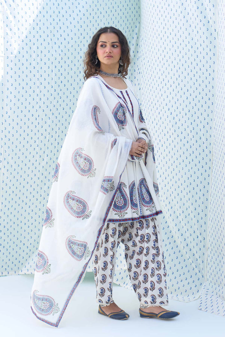 Mehraz kora hand block printed kurta with booti jaal salwar and dupatta ( set of 3 )