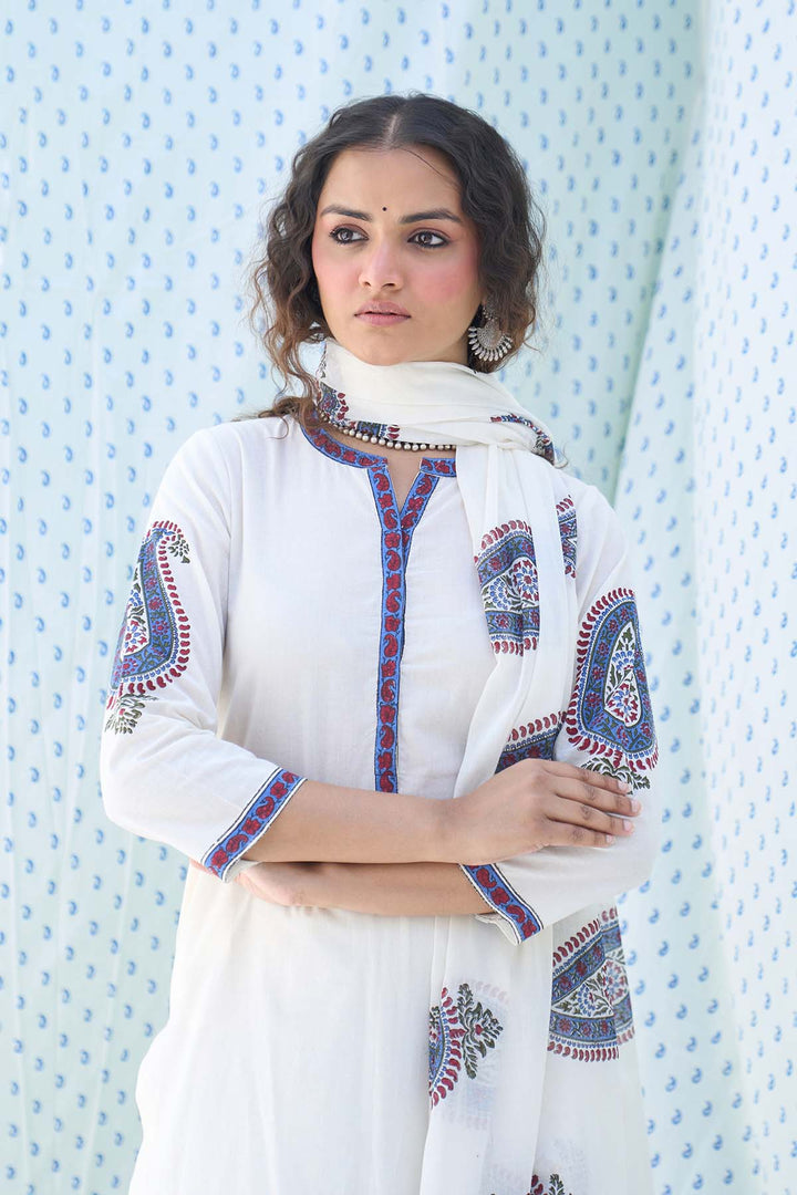 Mehraz kora paisley straight kurta with palazzo ( set of 3 )