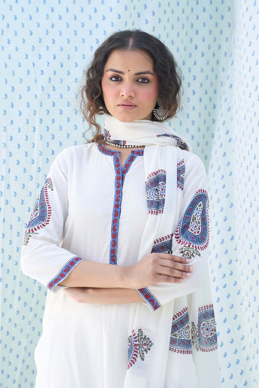 Mehraz kora paisley straight kurta with palazzo ( set of 3 )