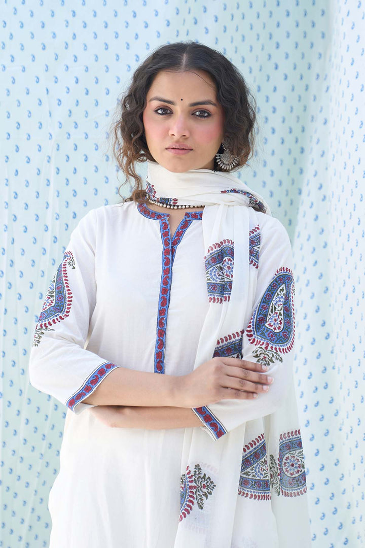 Mehraz kora paisley straight kurta with palazzo ( set of 3 )