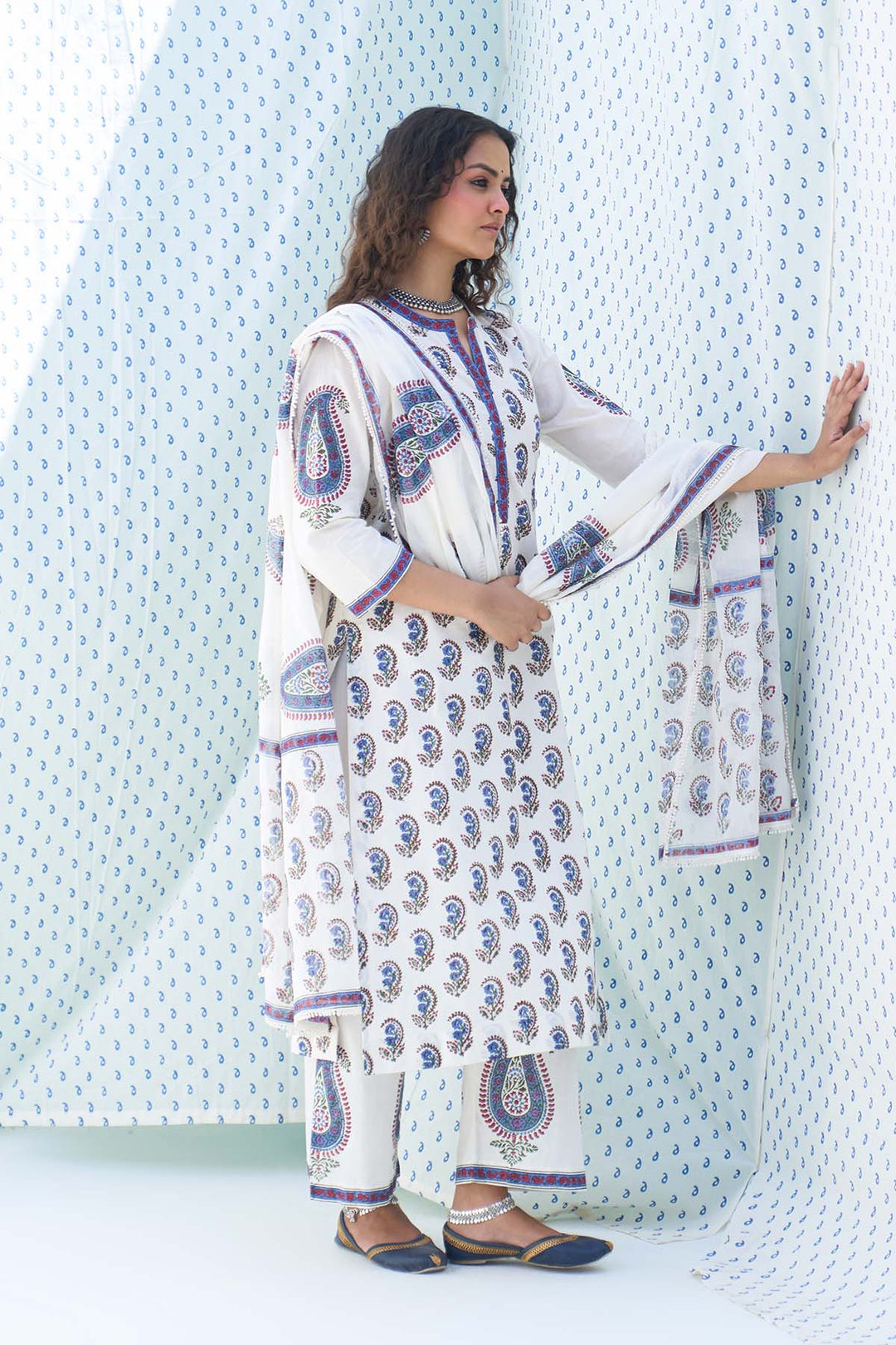 Mehraz kora Hand block painted booti jaal straight kurta with palazzo and dupatta ( set of 3 )
