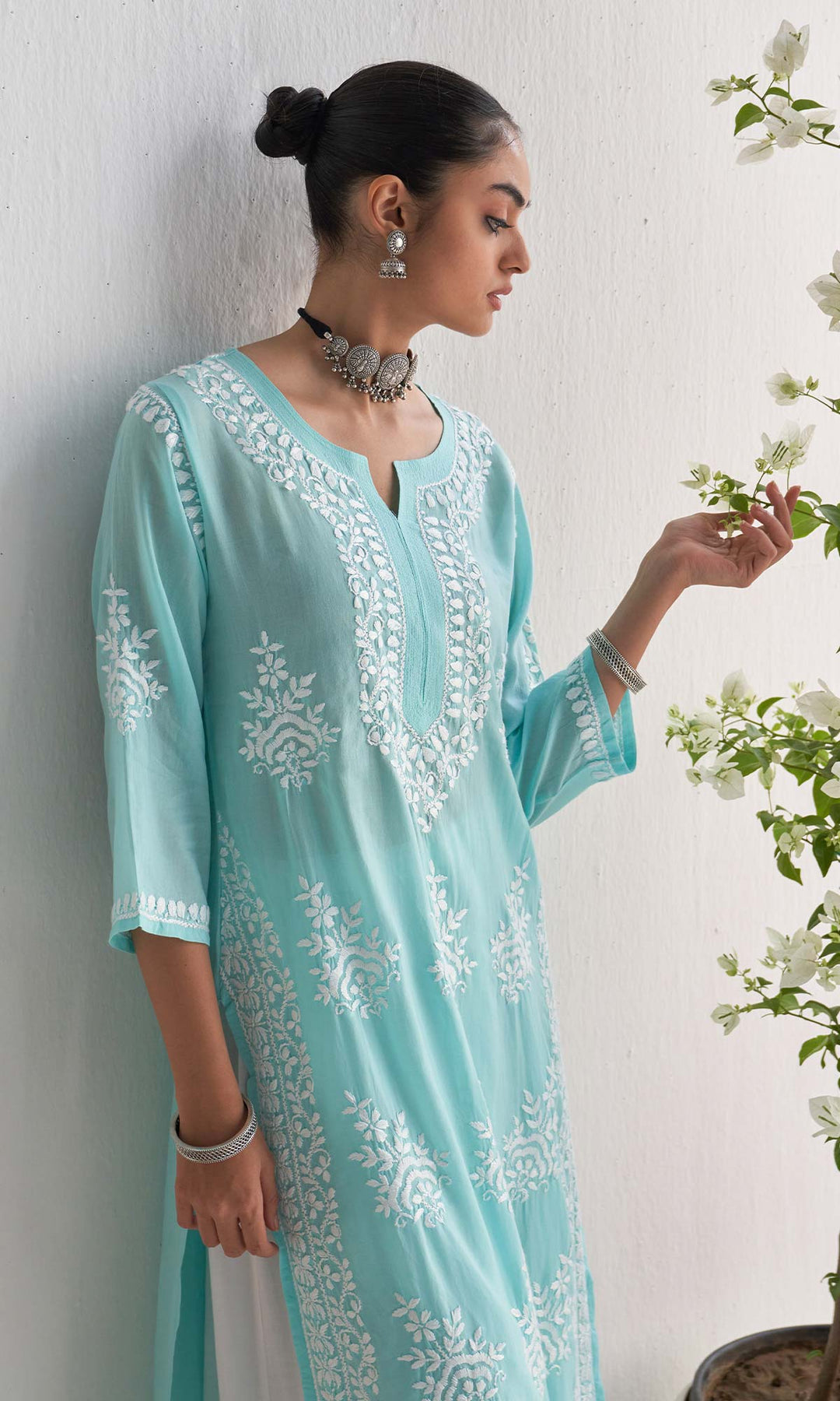 Handcrafted Chikankari Blue Straight Kurta