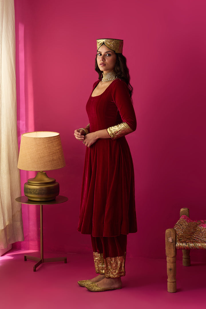 Nur pink silk velvet kurta with salwar and shawl (set of 3)