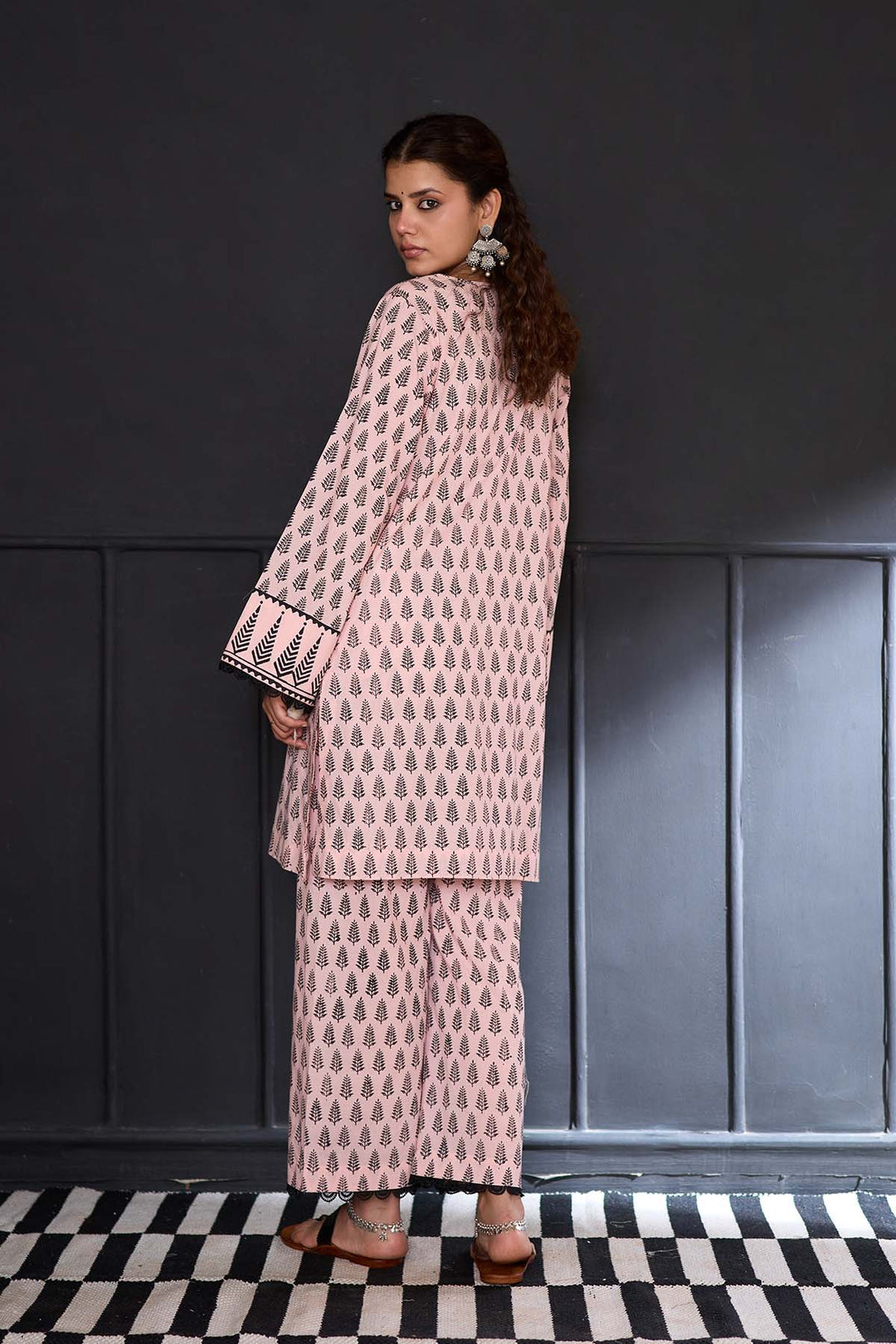 Siyahi soft pink co-ord set ( Set of 2 )
