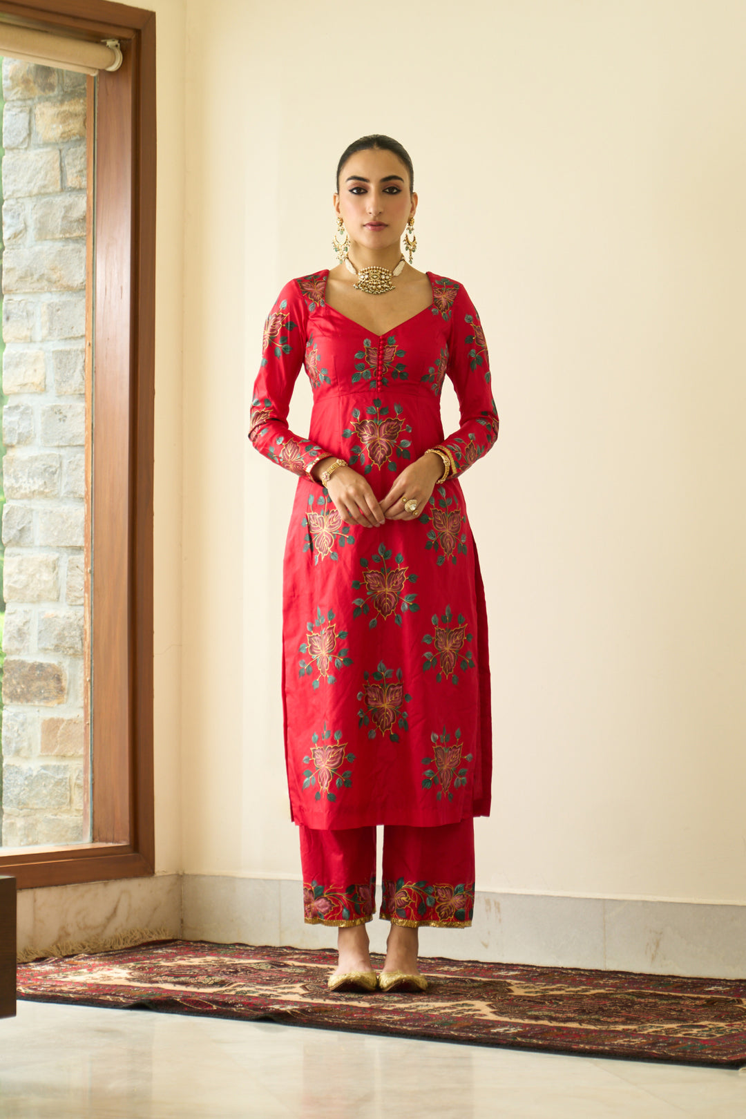 Saanjh Red Silk Handpaint Sweetheart Kurta With Palazzo And Dupatta ( Set Of 3)