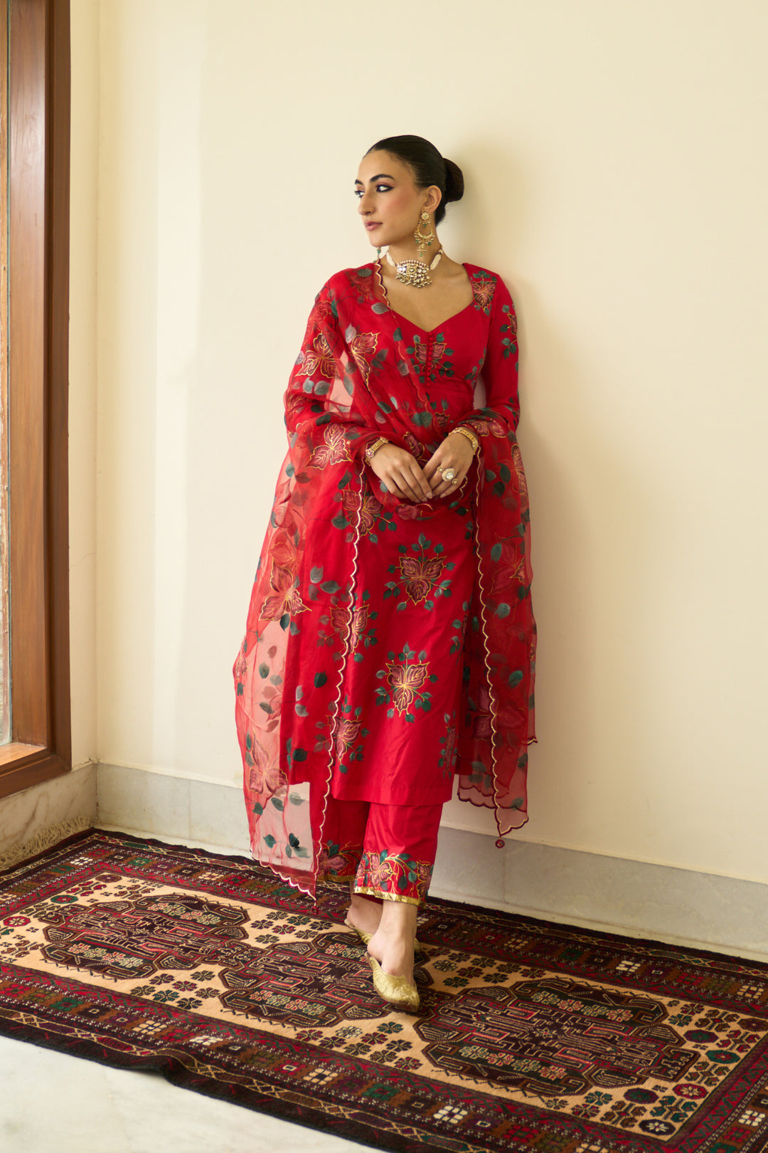 Saanjh Red Silk Handpaint Sweetheart Kurta With Palazzo And Dupatta ( Set Of 3)