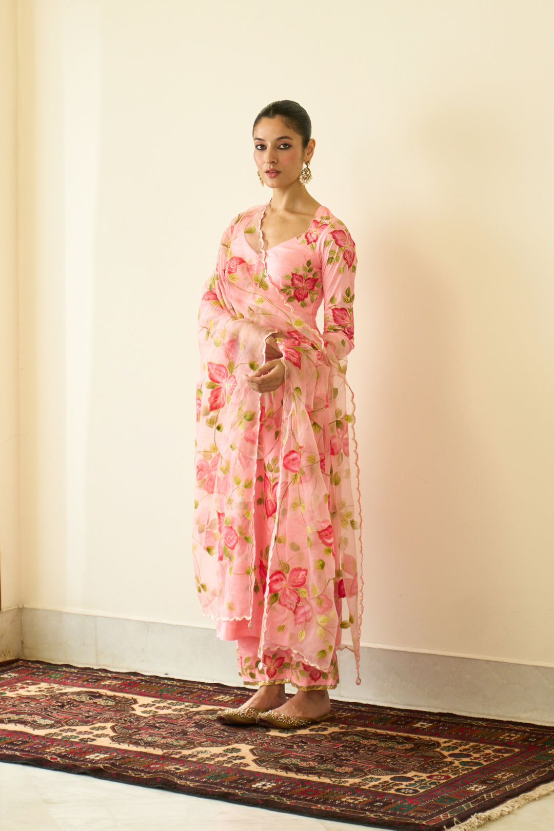 Saanjh Peach Silk Handpaint Sweetheart Kurta With Palazzo And Dupatta ( Set Of 3)