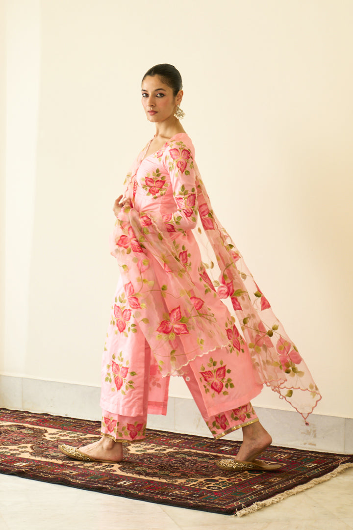 Saanjh Peach Silk Handpaint Sweetheart Kurta With Palazzo And Dupatta ( Set Of 3)