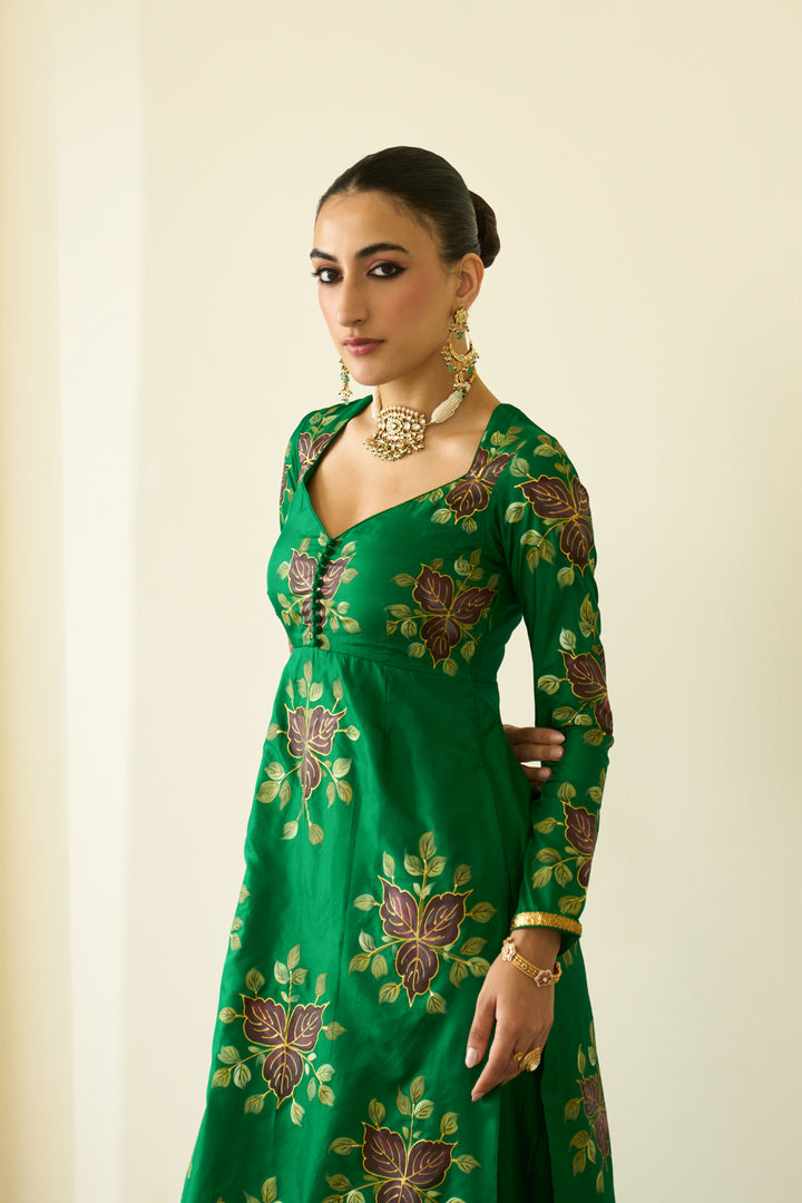 Saanjh Green Silk Handpaint Sweetheart Kurta With Palazzo And Dupatta ( Set Of 3)