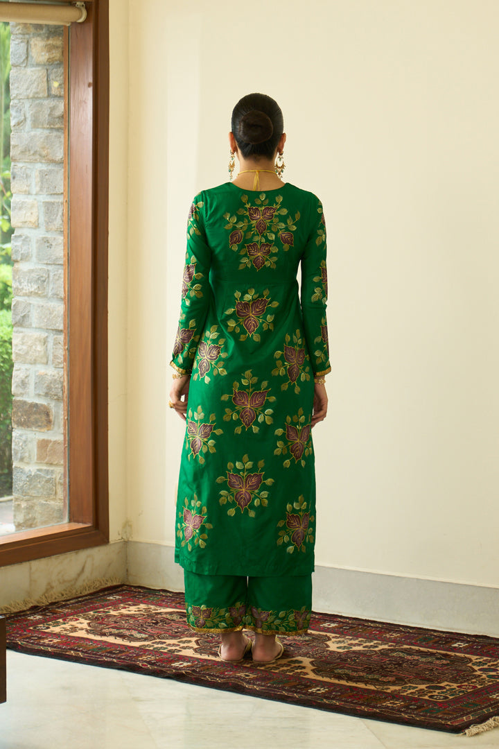 Saanjh Green Silk Handpaint Sweetheart Kurta With Palazzo And Dupatta ( Set Of 3)