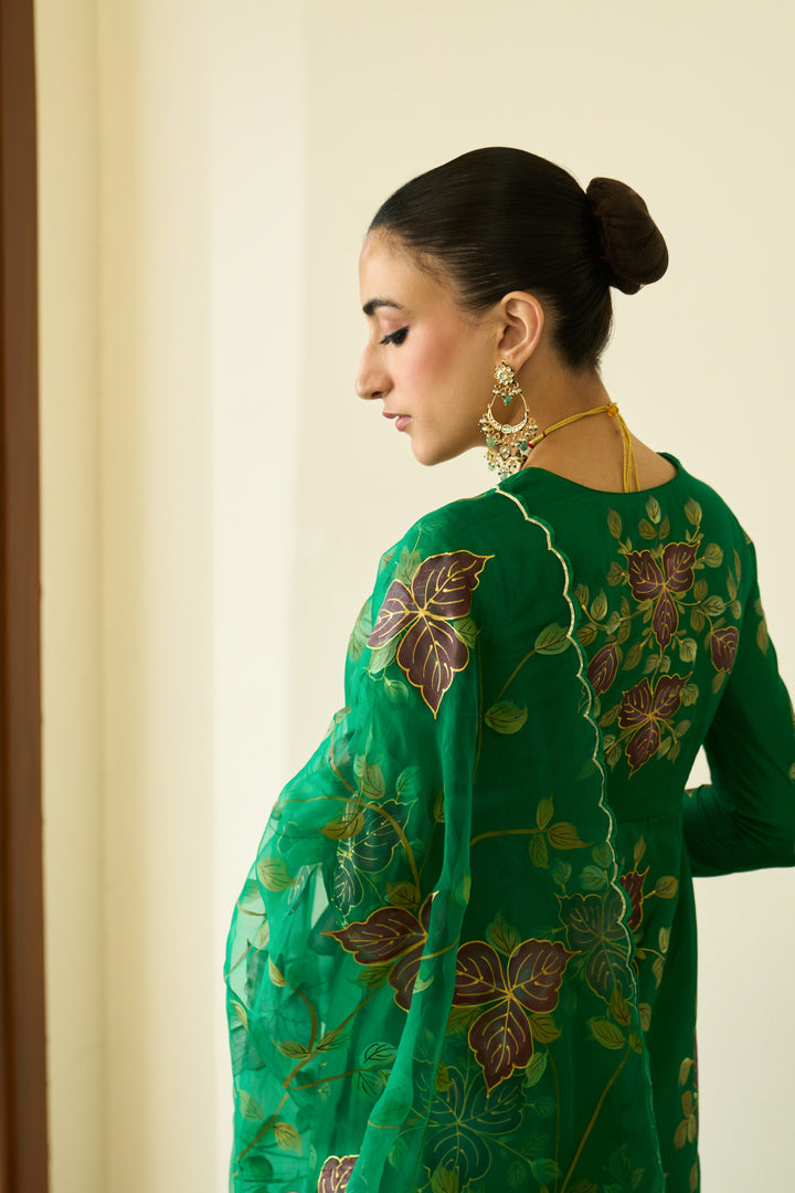 Saanjh Green Silk Handpaint Sweetheart Kurta With Palazzo And Dupatta ( Set Of 3)