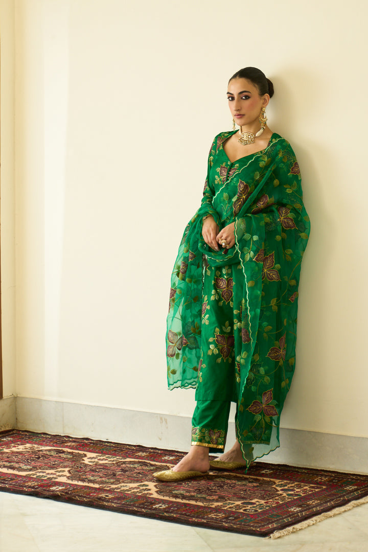 Saanjh Green Silk Handpaint Sweetheart Kurta With Palazzo And Dupatta ( Set Of 3)