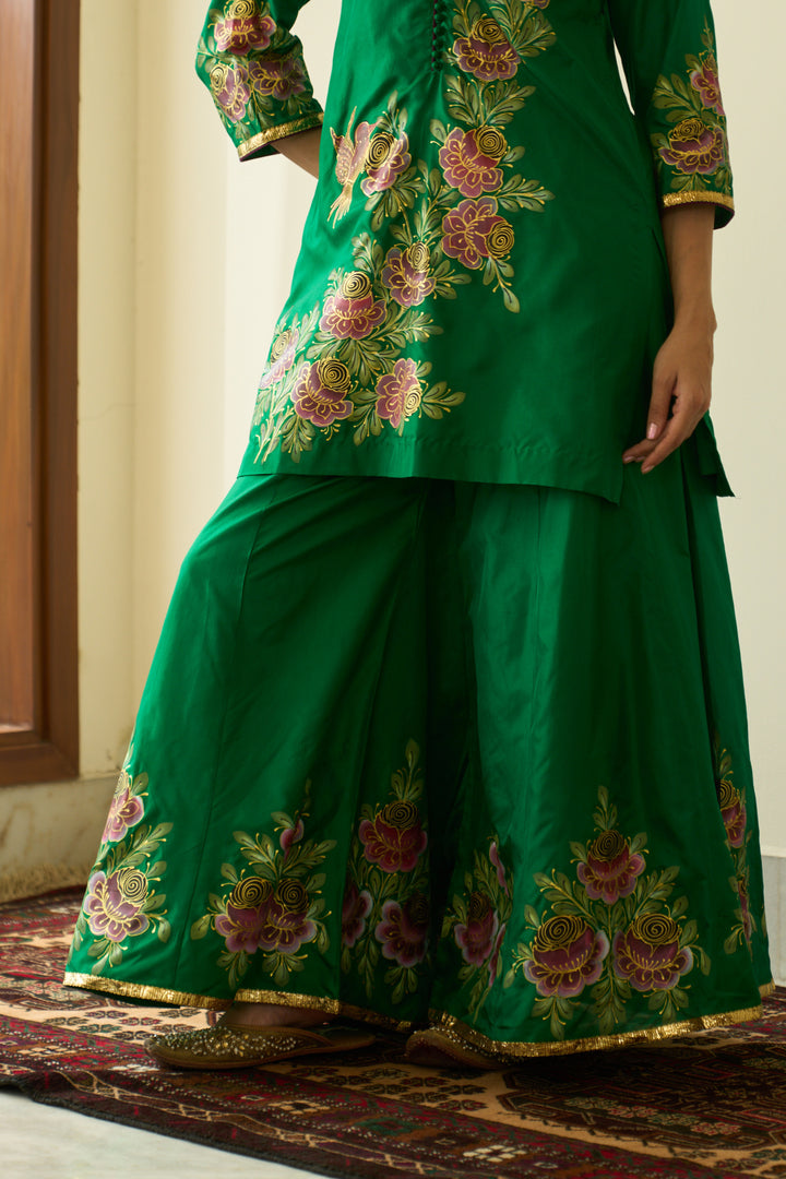 Saanjh Green Silk Handpainted Kurta Sharara And Dupatta ( Set Of 3)