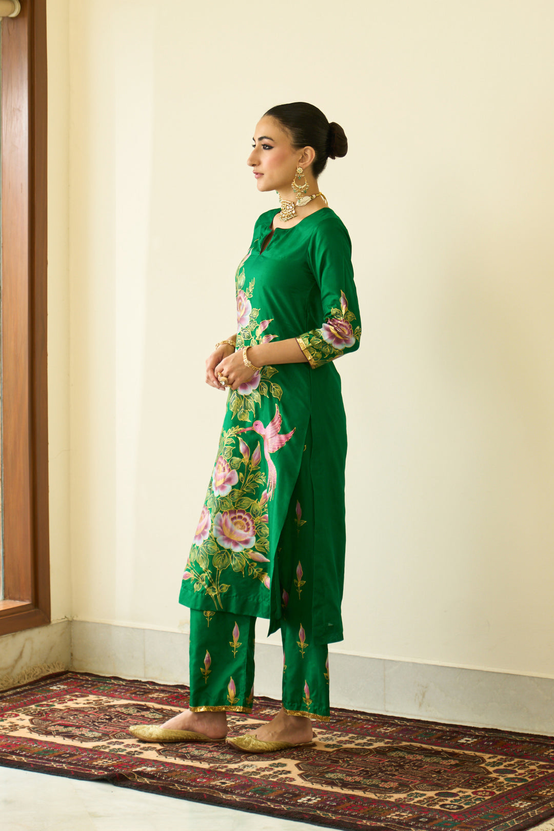 Saanjh Green Lilac Silk Handpainted Straight Kurta With Palazzo And Dupatta ( Set Of 3)